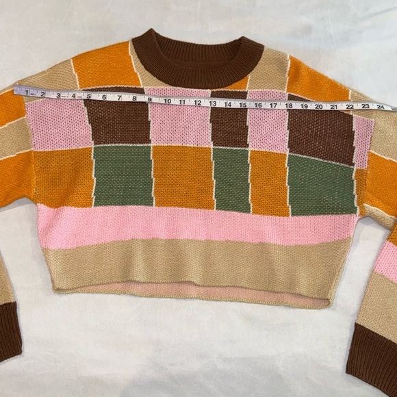 Noisy may Color-Block Crew Neck Sweater Pink and Orange - Picture 4 of 10